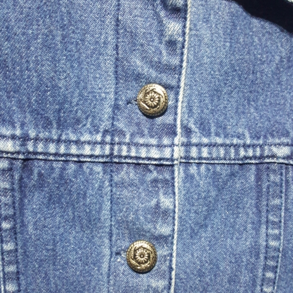 Van Heusen denim vest with embroidery detail - Picture 4 of 5